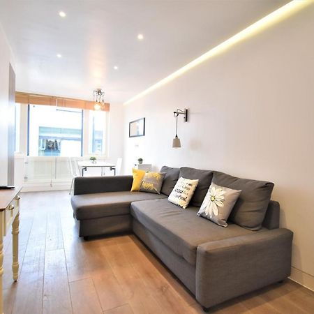 Stunning Apartment, Shirland Mews Londra Esterno foto