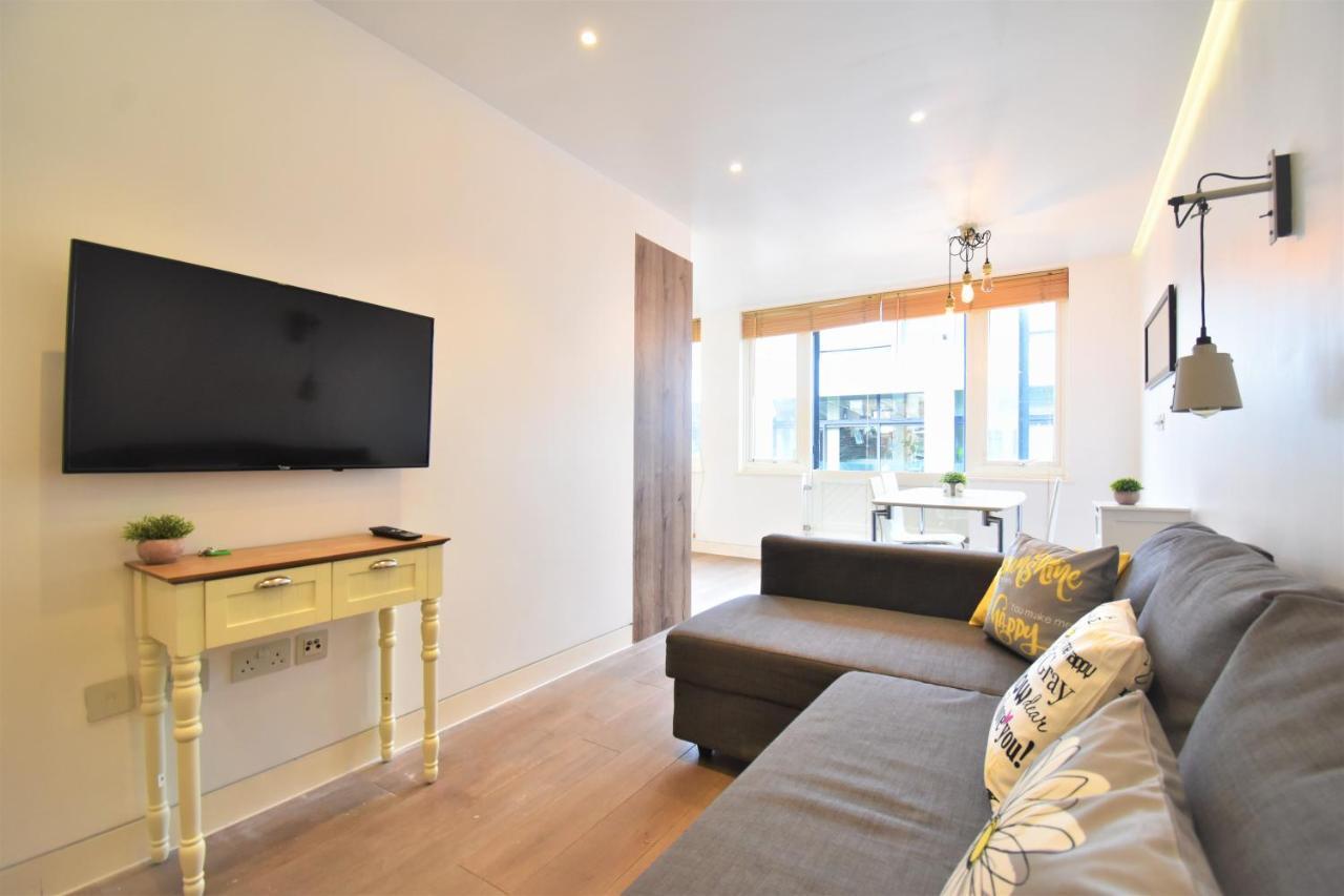 Stunning Apartment, Shirland Mews Londra Esterno foto